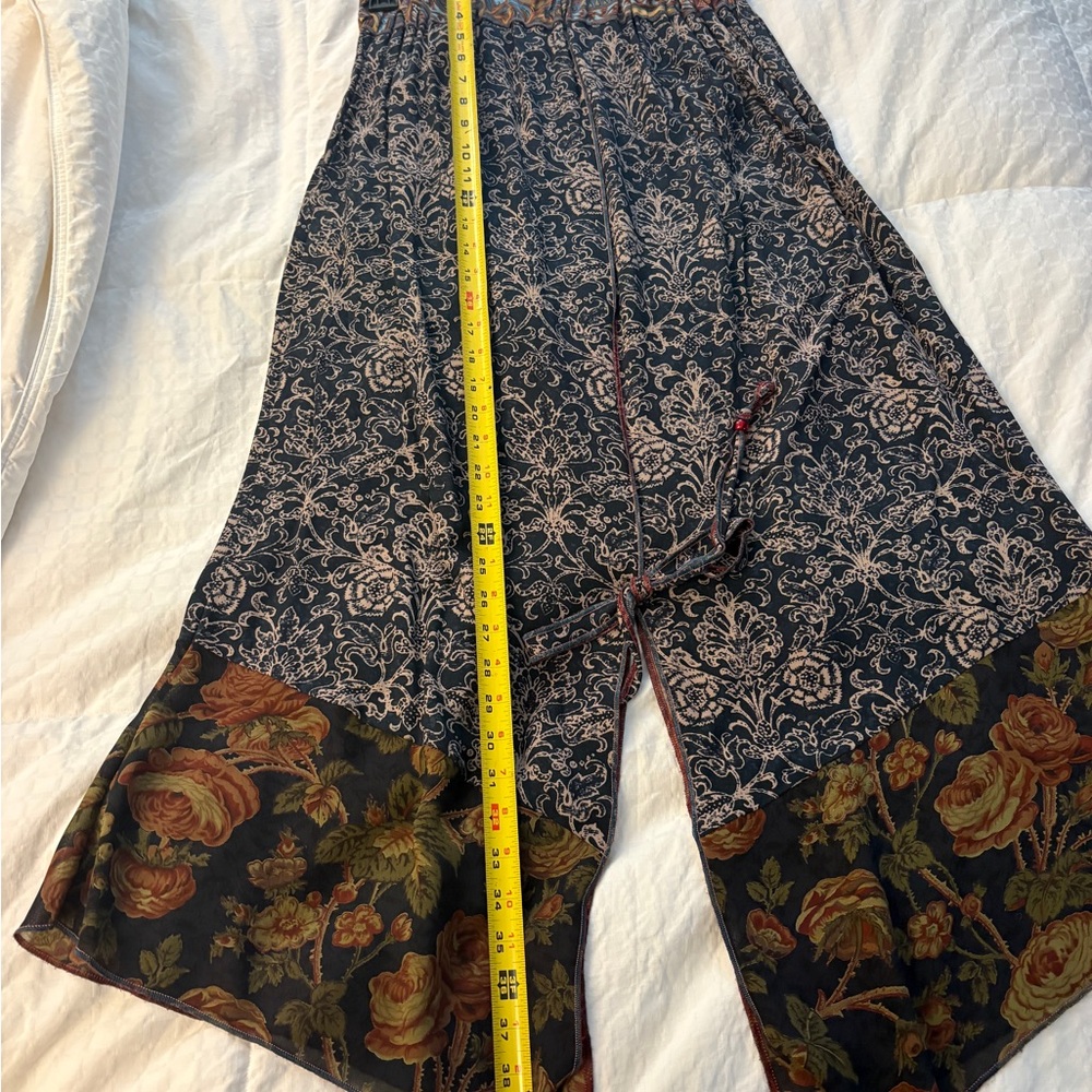 Nothing Matches Women's Elegant Multicolor Midi Skirt - Picture 3 of 6